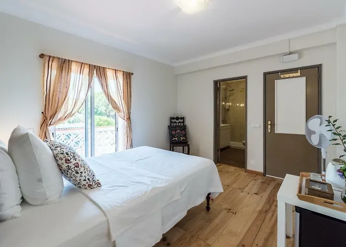 בית הארחה Quinta Da Paz 4*